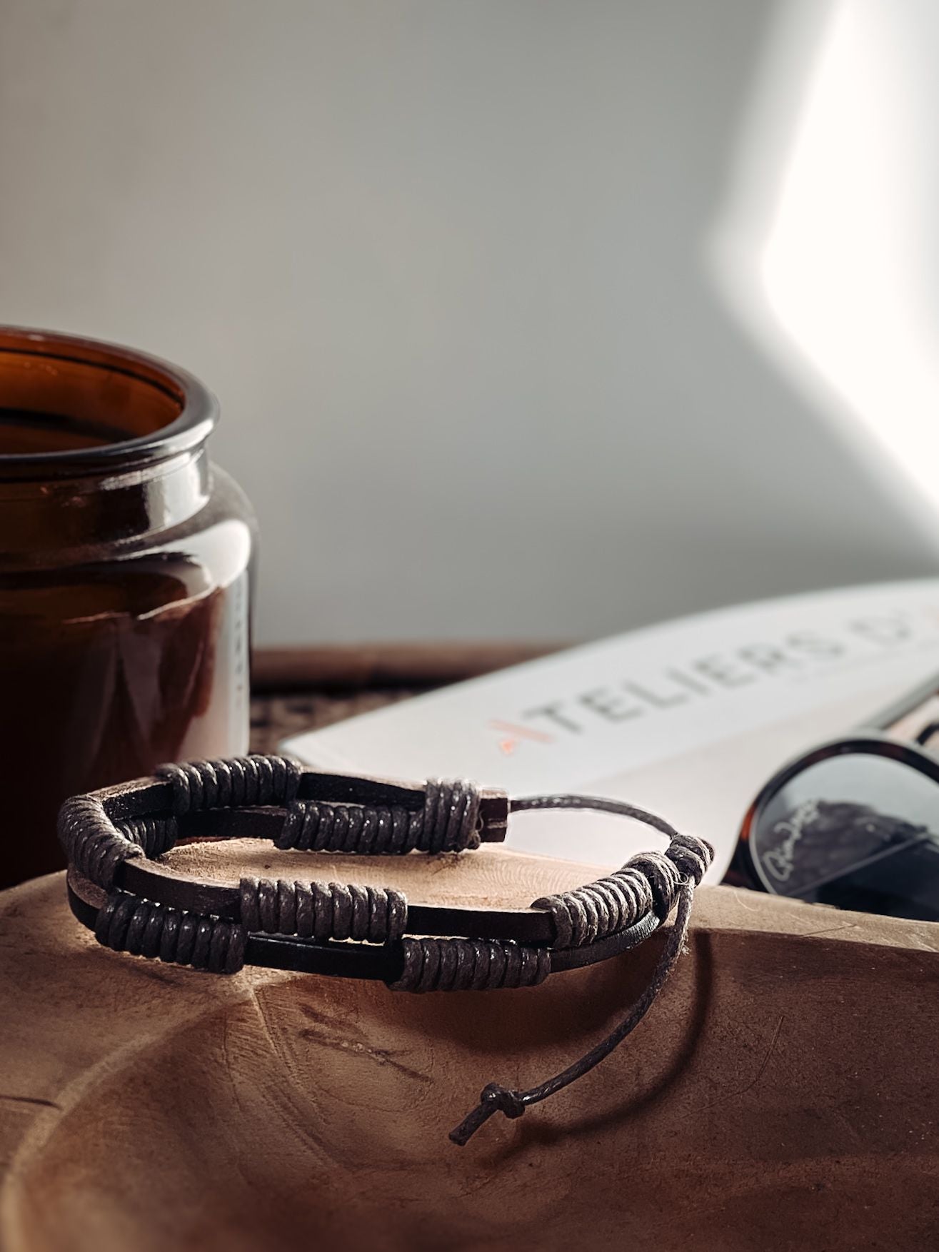 Bracelet tressé en cuir naturel